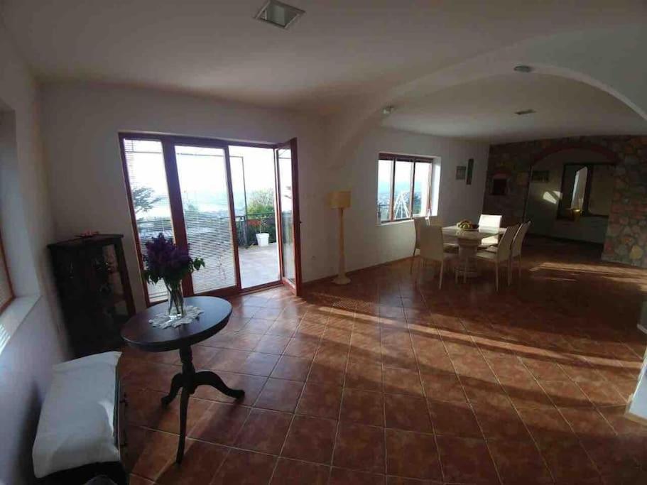 Casa Farmak - 4 Bedroom Lux Apartment With Infinity Pool & Lake View Охрид Экстерьер фото