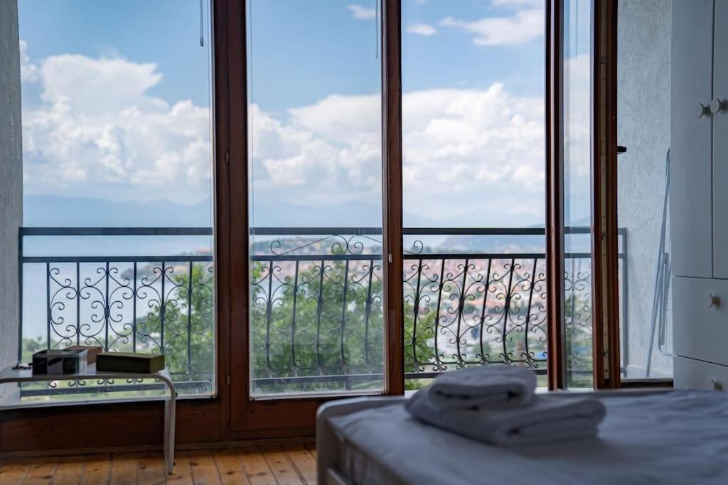 Casa Farmak - 4 Bedroom Lux Apartment With Infinity Pool & Lake View Охрид Экстерьер фото